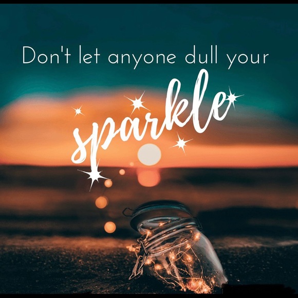 Meet your Posher - Picture 3 of 5